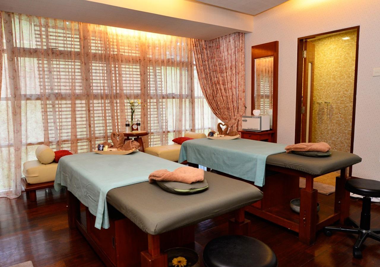 脉搏大酒店 普特拉贾亚 外观 照片 A massage room at a spa